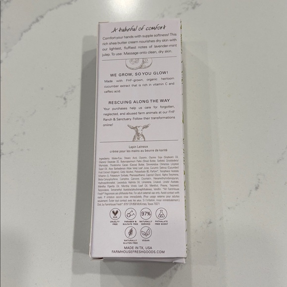 Farmhouse Fresh Fluffy Bunny 3-piece set hand cream, body wash & perfume - Picture 4 of 7